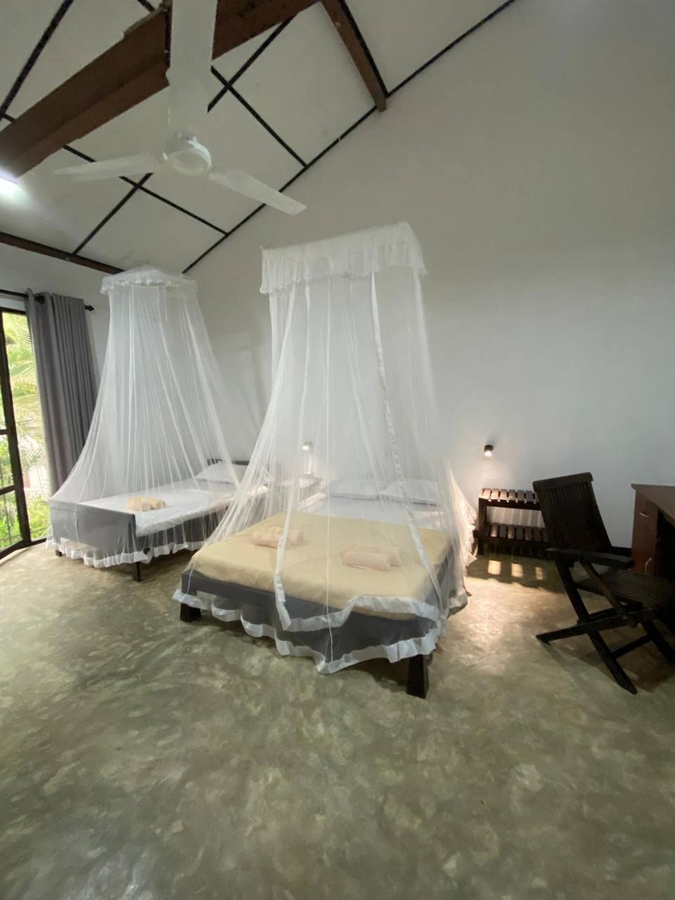 Pearl Villa Rooms And Hostel Unawatuna Exterior photo