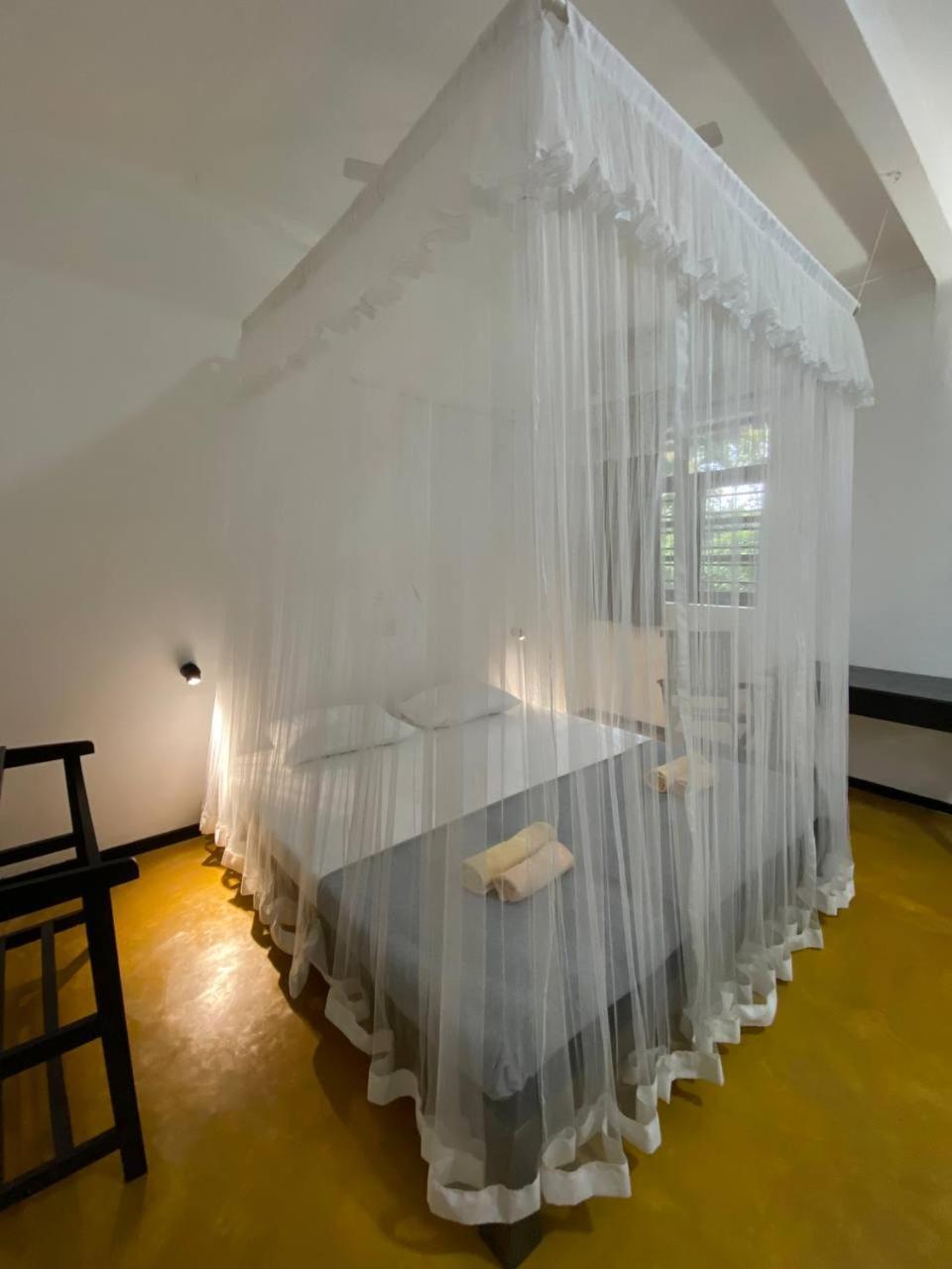 Pearl Villa Rooms And Hostel Unawatuna Exterior photo